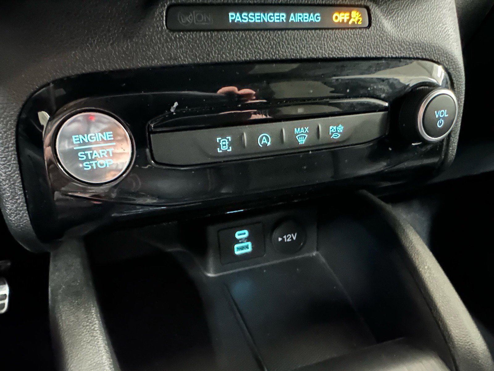 Certified 2023 Ford Escape ST-Line w/ Tech Pack #1 image 37