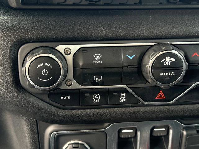 Used 2025 Jeep Wrangler Sport image 24