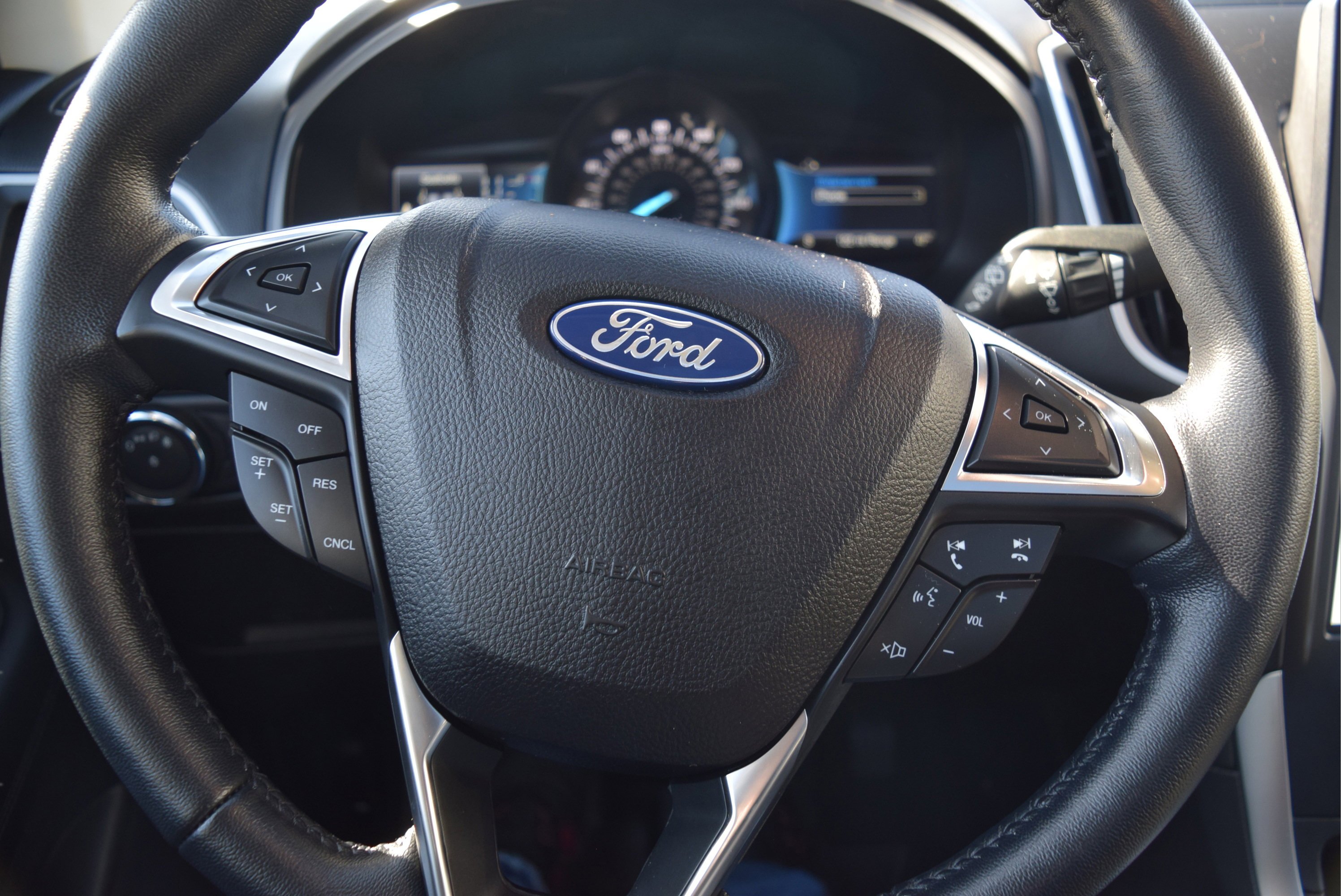 Certified 2022 Ford Edge SEL w/ Convenience Package image 11