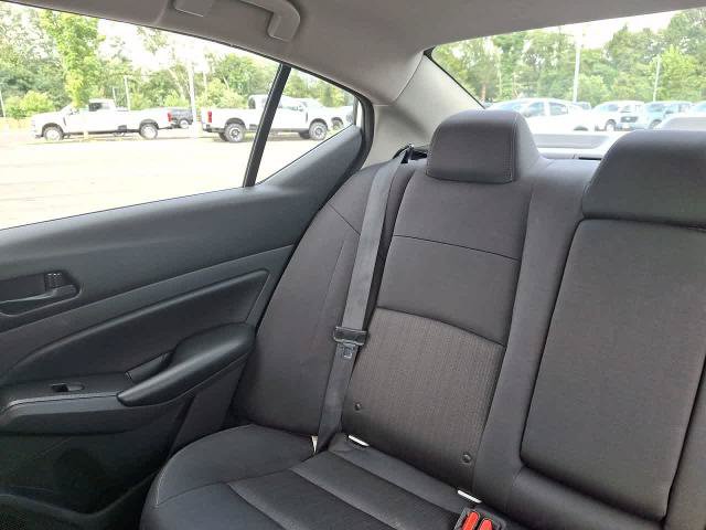 Used 2024 Nissan Altima 2.5 S FWD image 12