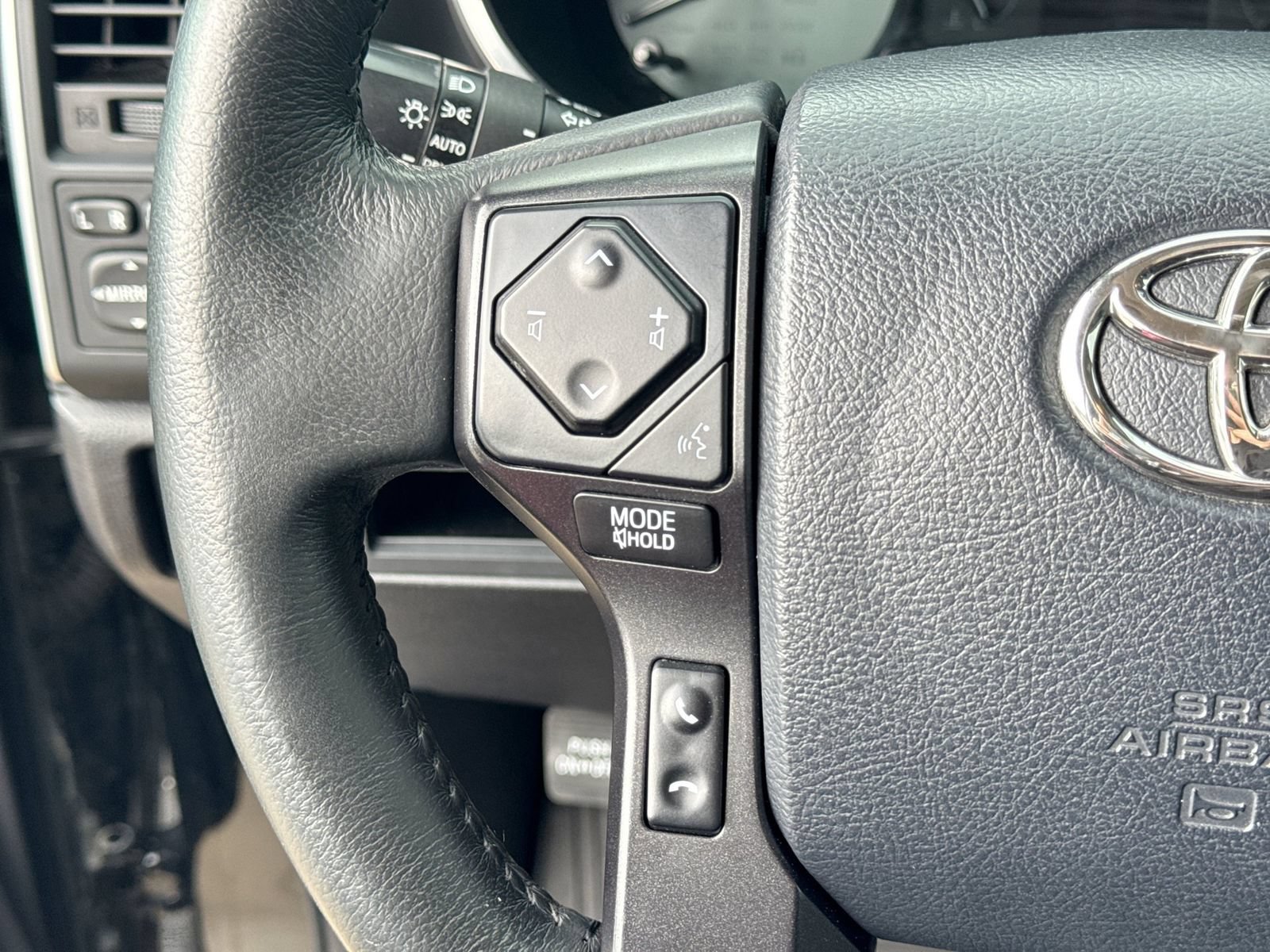 Used 2020 Toyota Sequoia TRD Pro AWD/4WD image 30