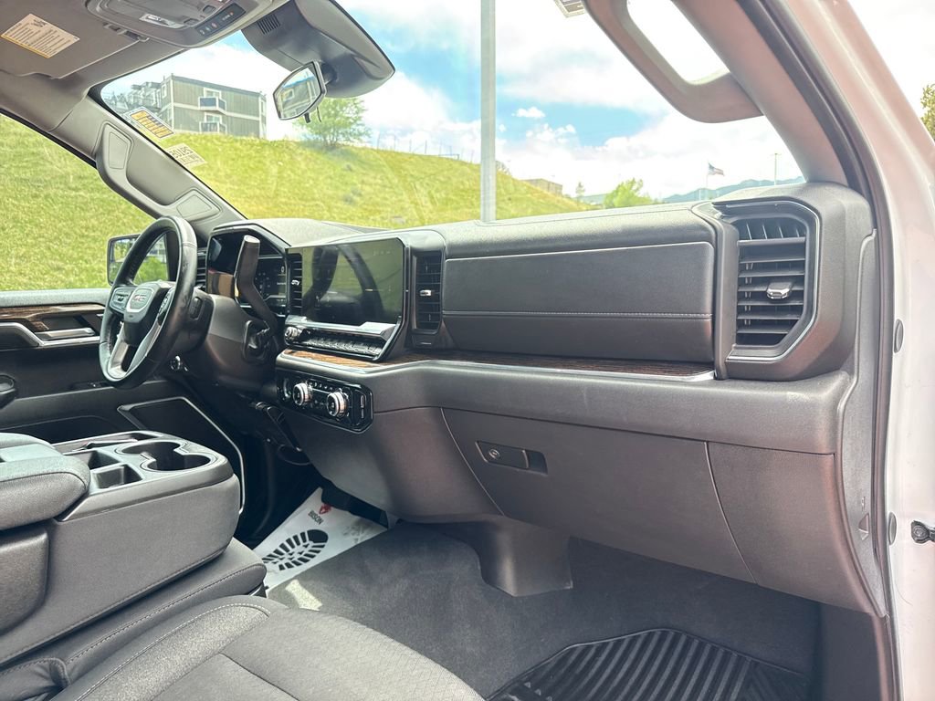 Used 2024 GMC Sierra 1500 Elevation AWD/4WD image 29