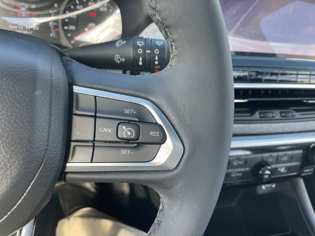 Used 2023 Jeep Compass Latitude w/ Sun and Sound Group AWD/4WD image 38