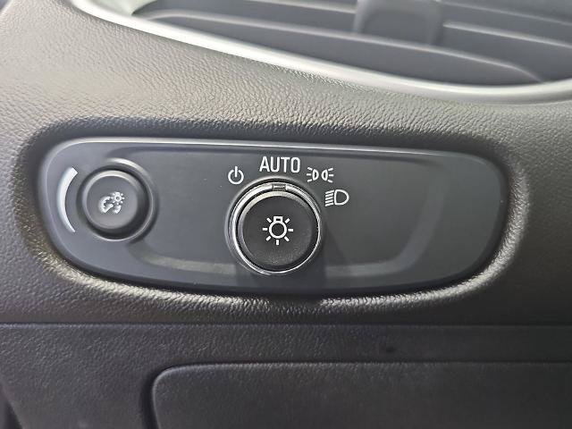 Used 2024 Chevrolet Malibu LS FWD image 24