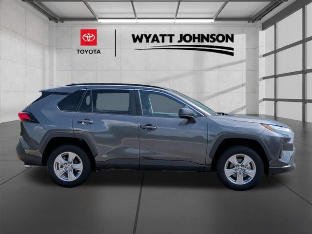 Used 2025 Toyota RAV4 LE AWD/4WD image 9