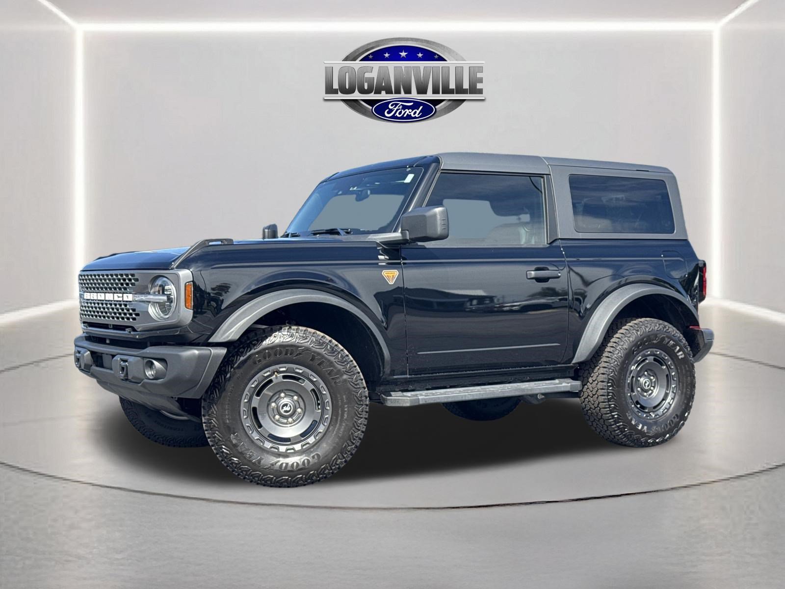 Certified 2025 Ford Bronco Badlands w/ Sasquatch Package AWD/4WD image 1