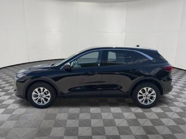 Certified 2023 Ford Escape Active AWD/4WD image 13