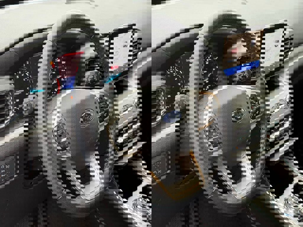 Certified 2022 Ford Explorer XLT w/ Equipment Group 202A image 24