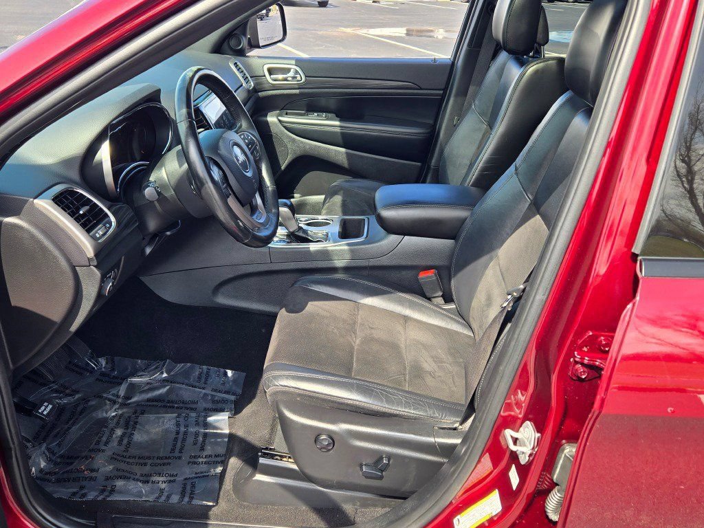 Used 2019 Jeep Grand Cherokee Altitude AWD/4WD image 27