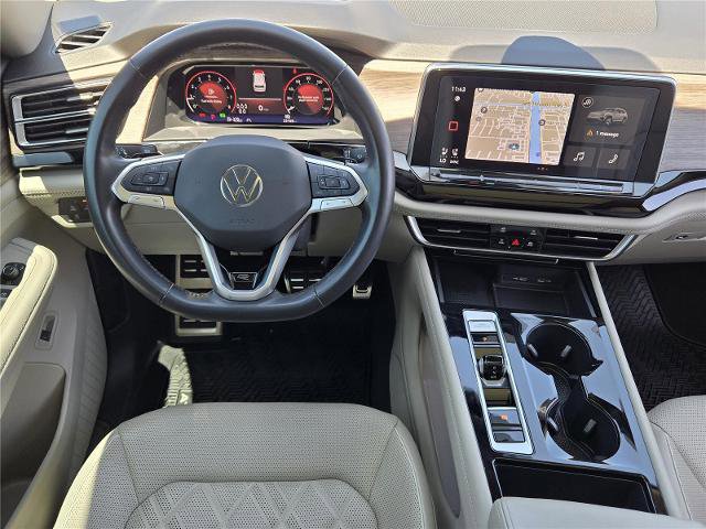 Used 2024 Volkswagen Atlas SEL Premium R-Line AWD/4WD image 27