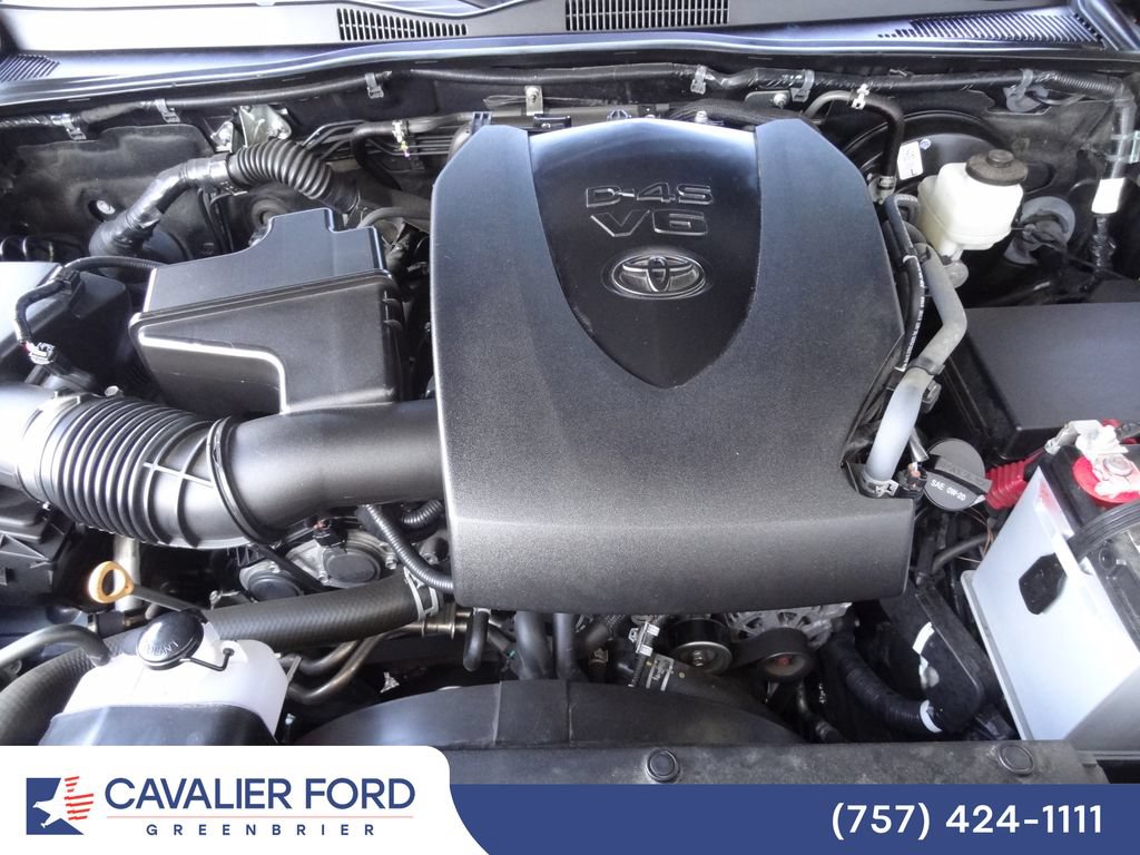 Used 2022 Toyota Tacoma SR5 w/ Technology Package RWD image 35