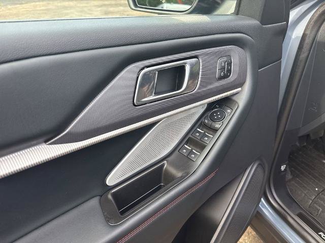 Certified 2025 Ford Explorer ST AWD/4WD image 13