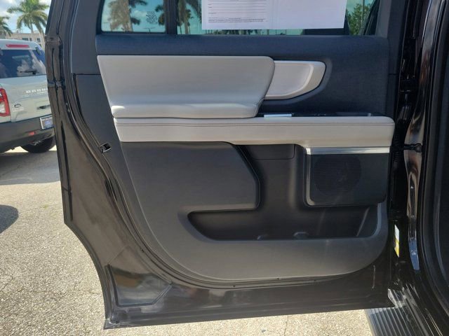 Certified 2025 Ford Expedition Max Active AWD/4WD image 17