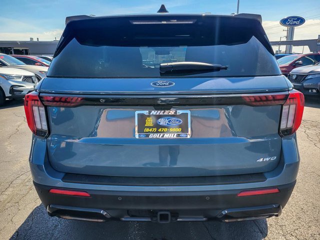 Certified 2025 Ford Explorer ST-Line w/ Premium Package AWD/4WD image 8