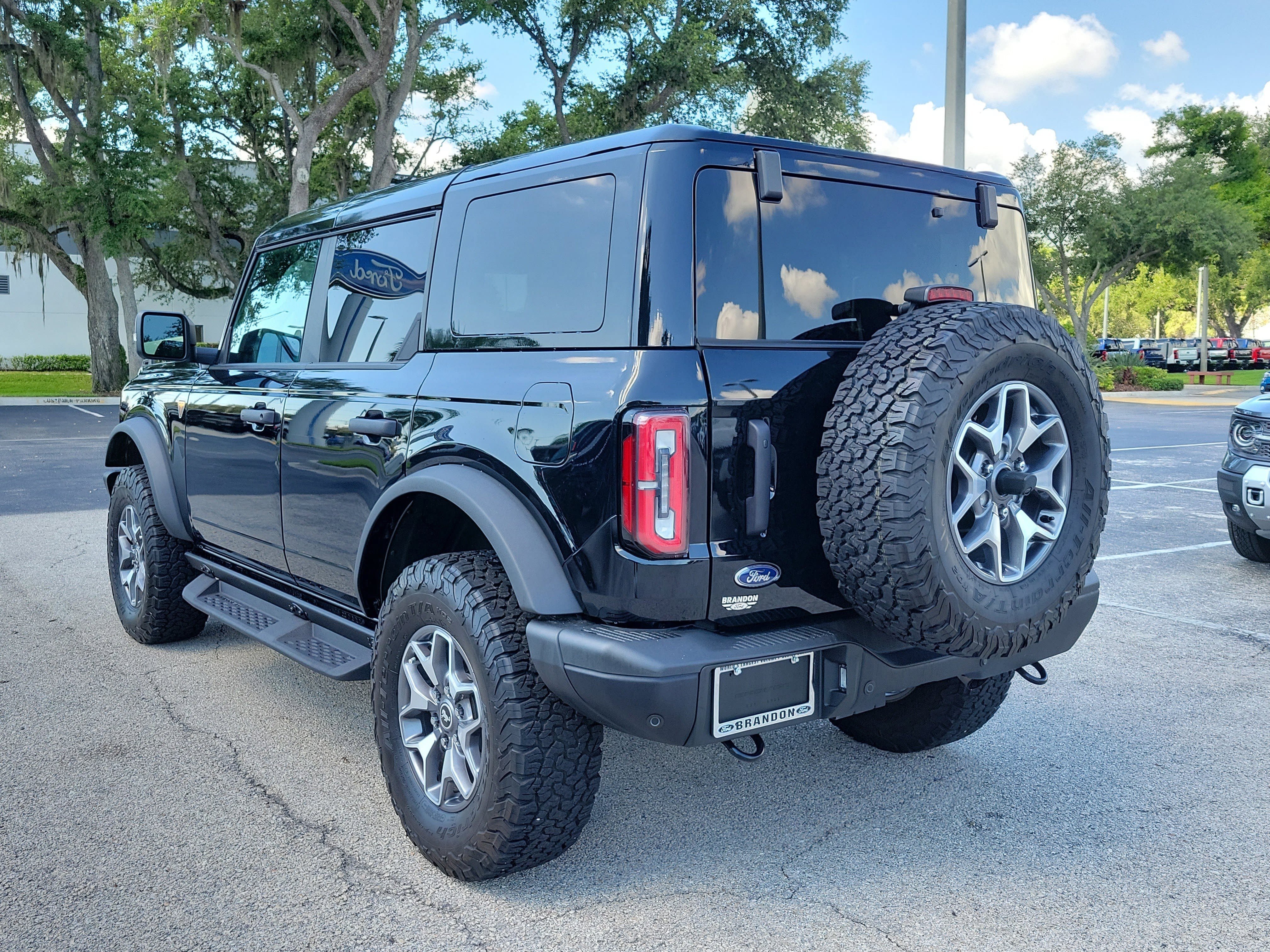 Certified 2025 Ford Bronco Badlands AWD/4WD image 7