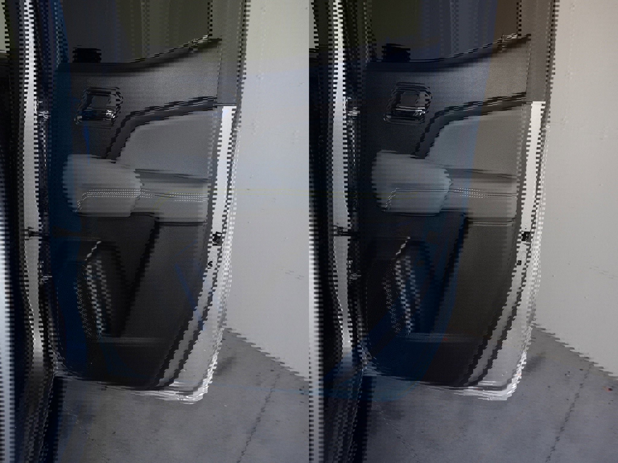 Used 2025 Chevrolet Colorado ZR2 w/ Technology Package image 47