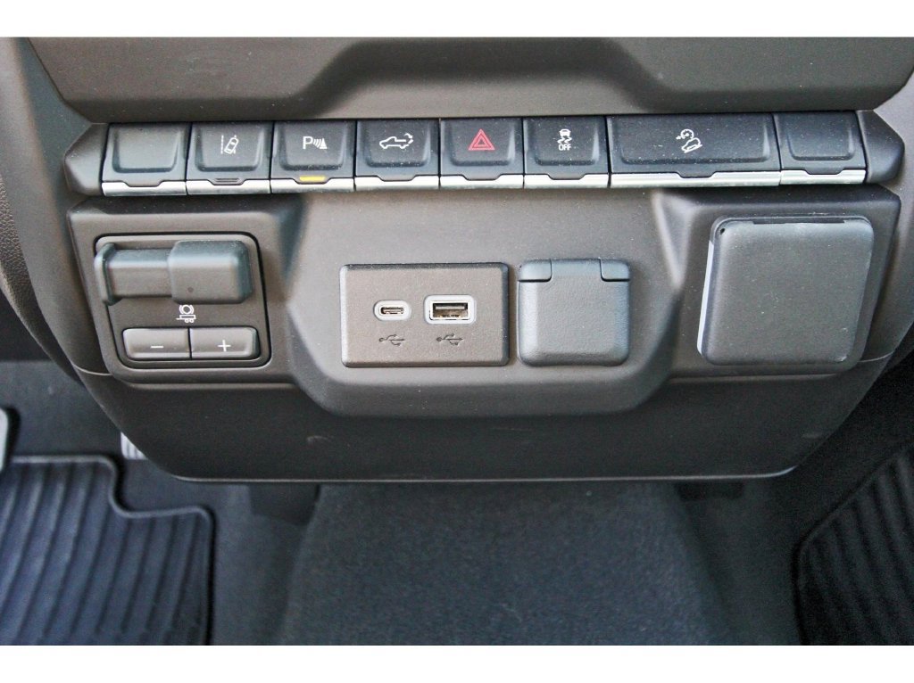 Used 2026 Chevrolet Silverado 2500 Custom w/ Custom Value Package AWD/4WD image 27