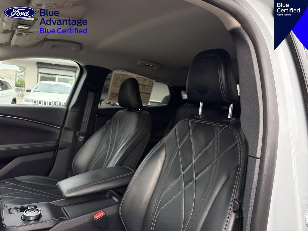 Certified 2022 Ford Mustang Mach-E Select w/ Comfort/Technology Package RWD image 16