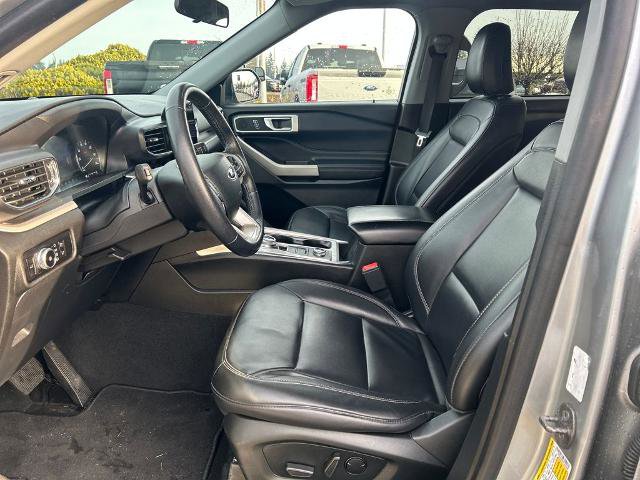Certified 2023 Ford Explorer XLT w/ Equipment Group 202A image 5