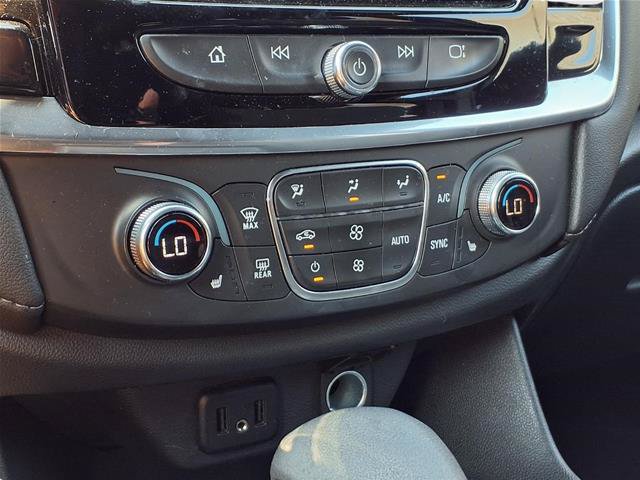 Used 2023 Chevrolet Traverse LT FWD image 10