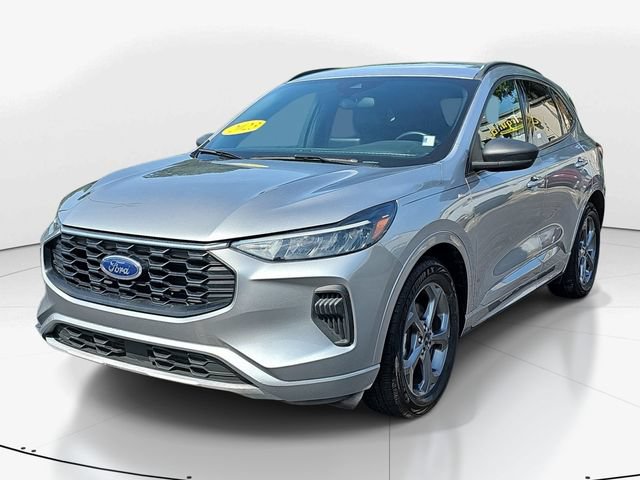 Certified 2023 Ford Escape ST-Line w/ Cold Weather Package FWD image 7