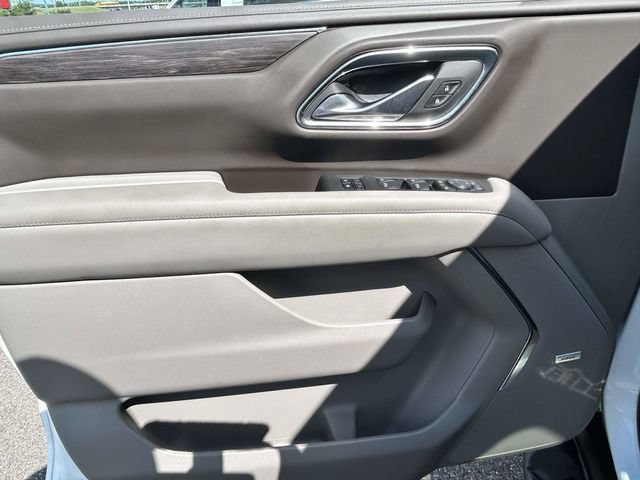 Used 2024 Chevrolet Tahoe Z71 w/ Luxury Package AWD/4WD image 20