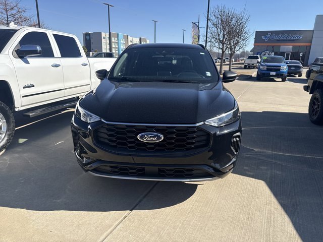 Certified 2023 Ford Escape ST-Line AWD/4WD image 21