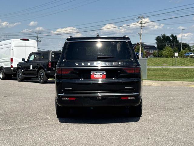 Used 2023 Jeep Wagoneer L Series II AWD/4WD image 6