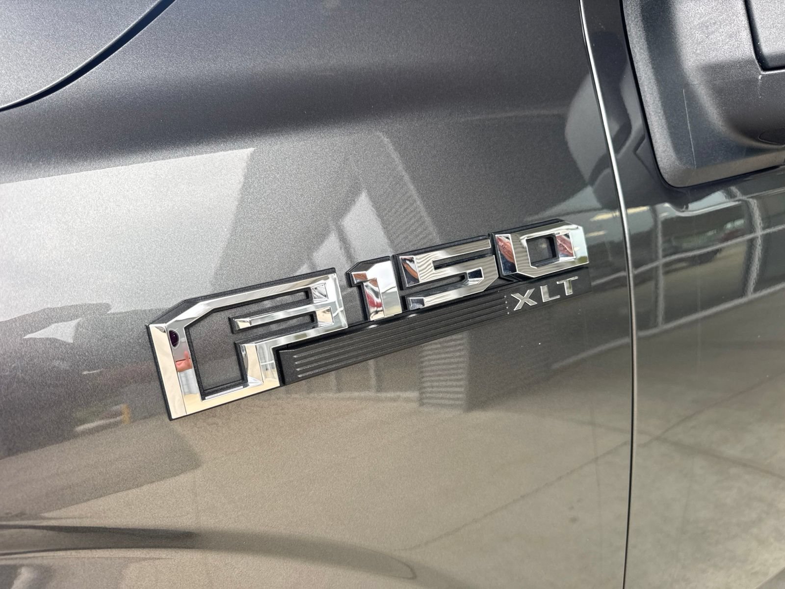 Certified 2019 Ford F150 XLT w/ Equipment Group 302A Luxury AWD/4WD image 14