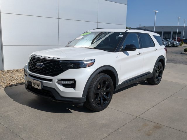 Certified 2023 Ford Explorer ST-Line w/ Class IV Trailer Tow Package AWD/4WD image 8