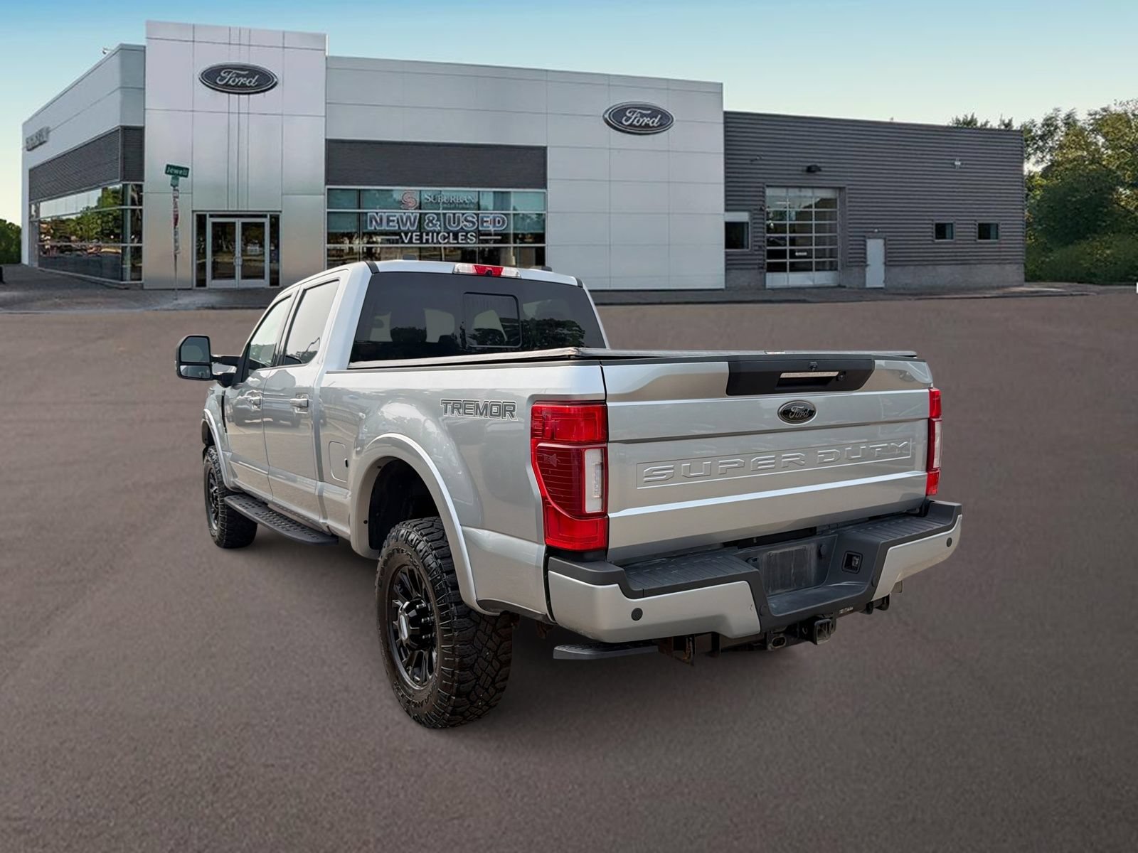 Certified 2022 Ford F250 Lariat w/ Tremor Off-Road Package AWD/4WD image 8