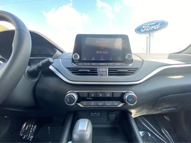 Used 2025 Nissan Altima 2.5 SR AWD/4WD image 19