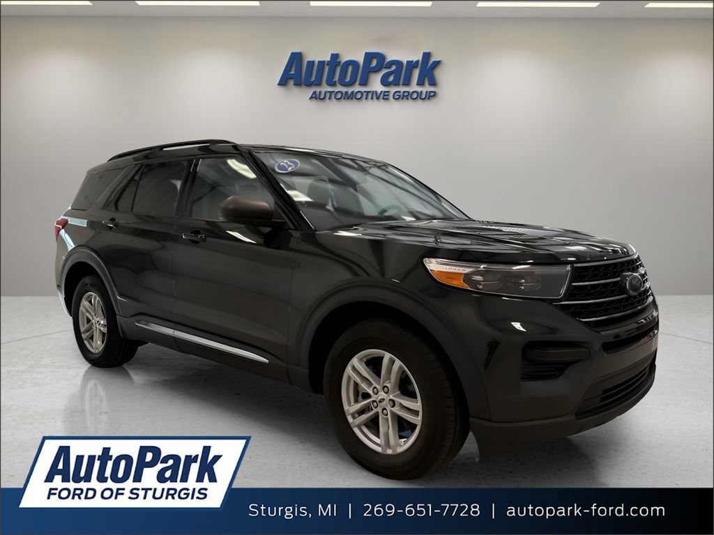 Certified 2023 Ford Explorer XLT w/ Class IV Trailer Tow Package