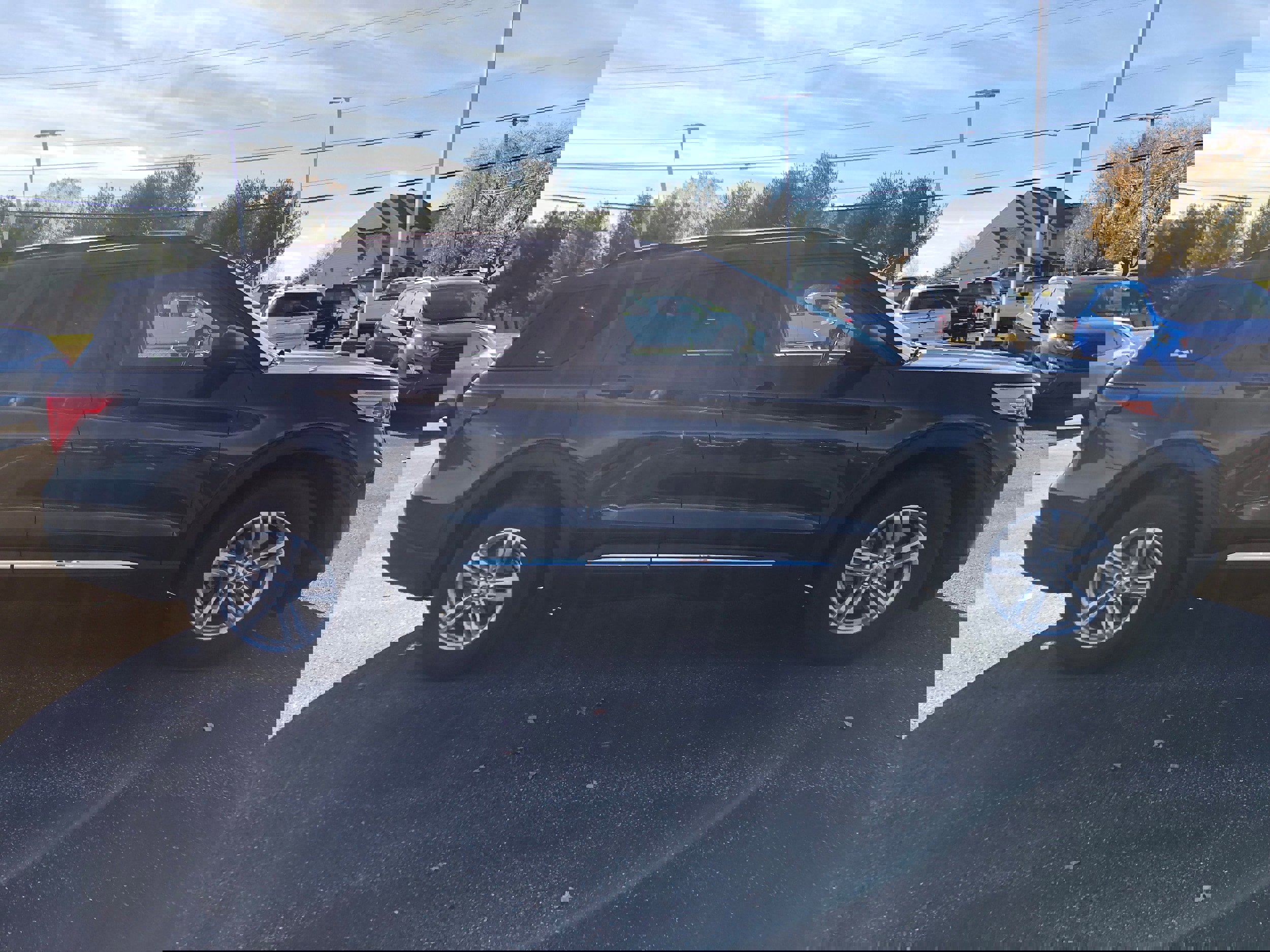 Certified 2022 Ford Explorer XLT w/ Equipment Group 202A video 2