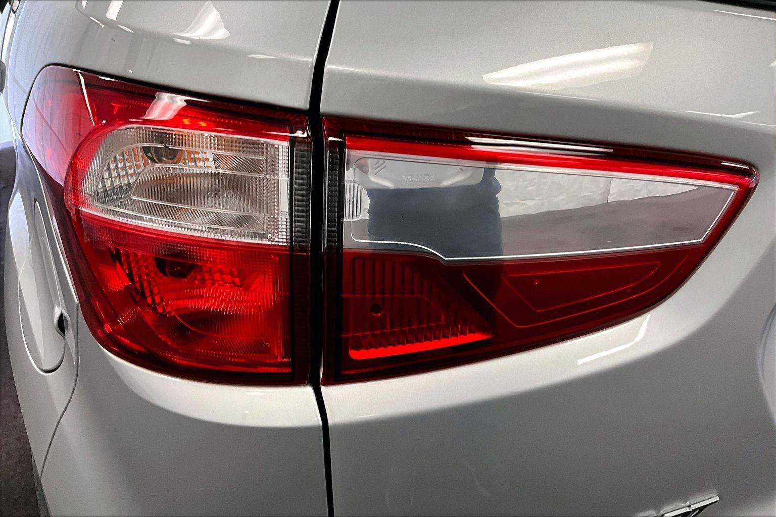 Certified 2022 Ford EcoSport S image 28