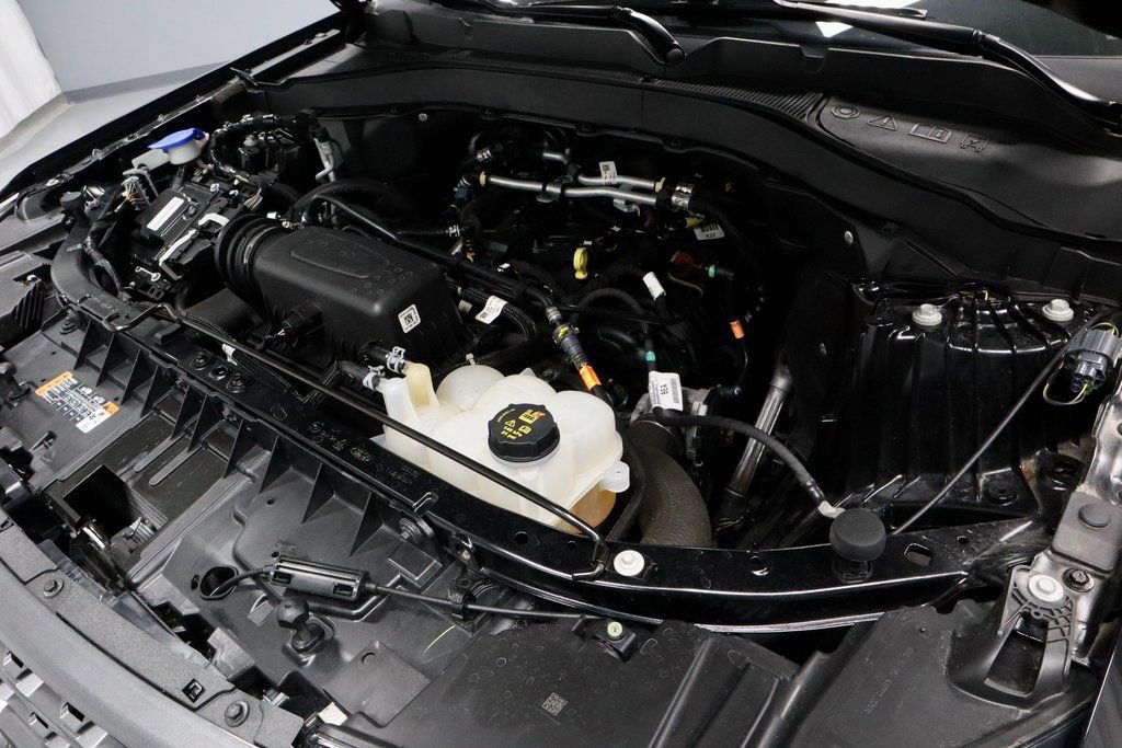 Certified 2023 Ford Explorer XLT w/ Equipment Group 202A image 19