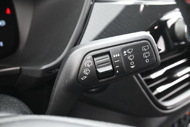 Certified 2025 Ford Escape ST-Line FWD image 18