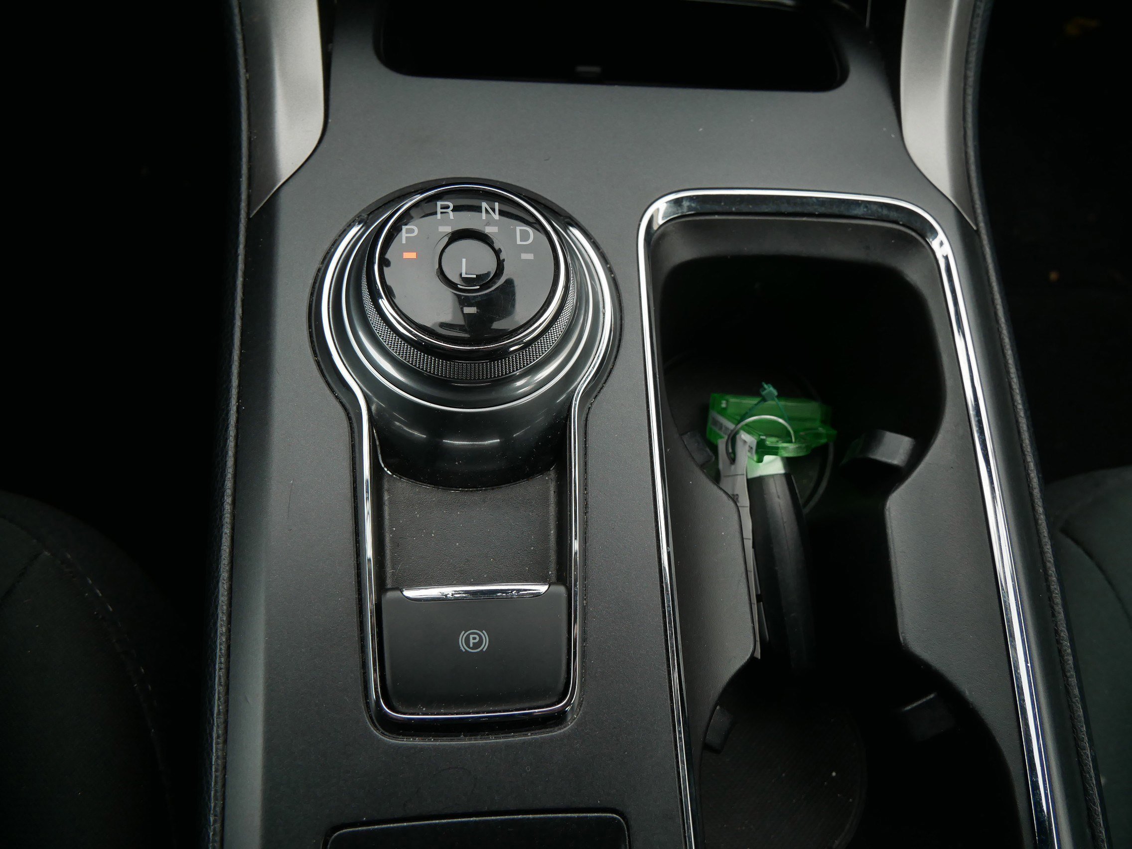 Certified 2020 Ford Fusion SE image 25