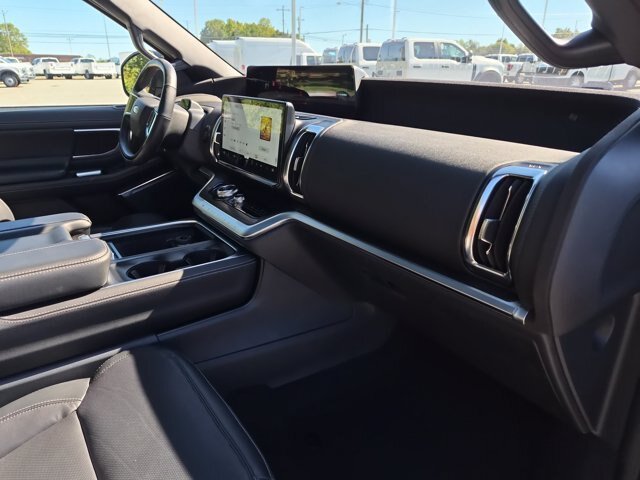 Certified 2025 Ford Expedition Max Platinum w/ Stealth Performance Package AWD/4WD image 38