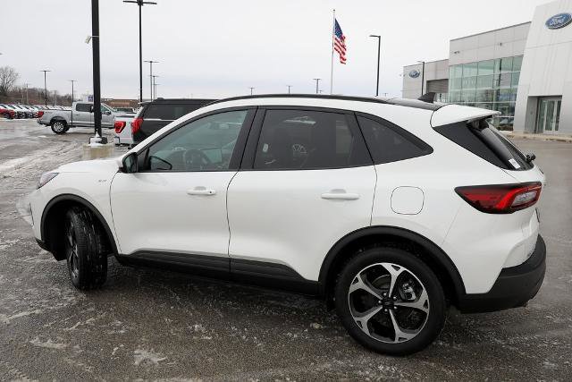 Certified 2025 Ford Escape ST-Line Elite w/ Tech Pack #1 image 16