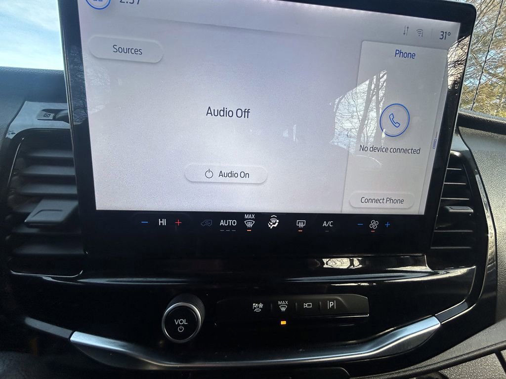 Certified 2023 Ford Transit 350 XLT image 22