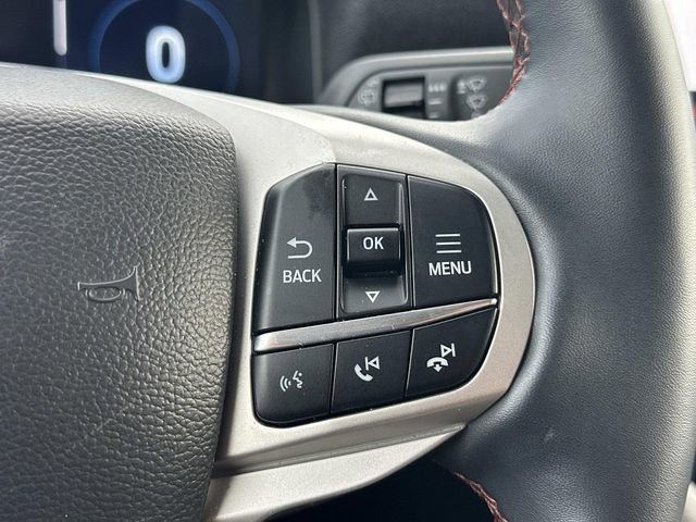 Certified 2025 Ford Explorer Active w/ Active Comfort Package image 28