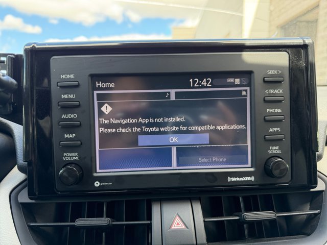 Used 2021 Toyota RAV4 XLE w/ Convenience Package image 29