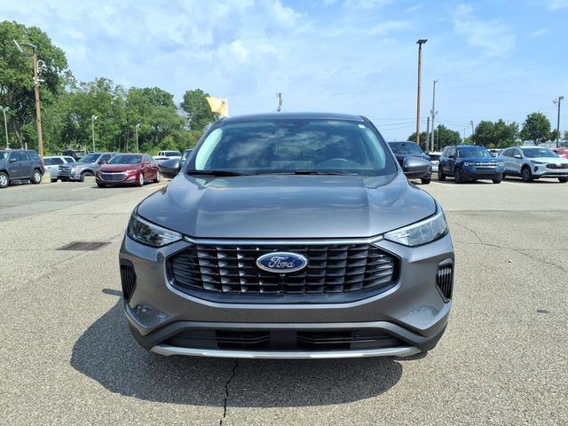 Certified 2024 Ford Escape Active w/ Tech Pack #2 AWD/4WD image 2