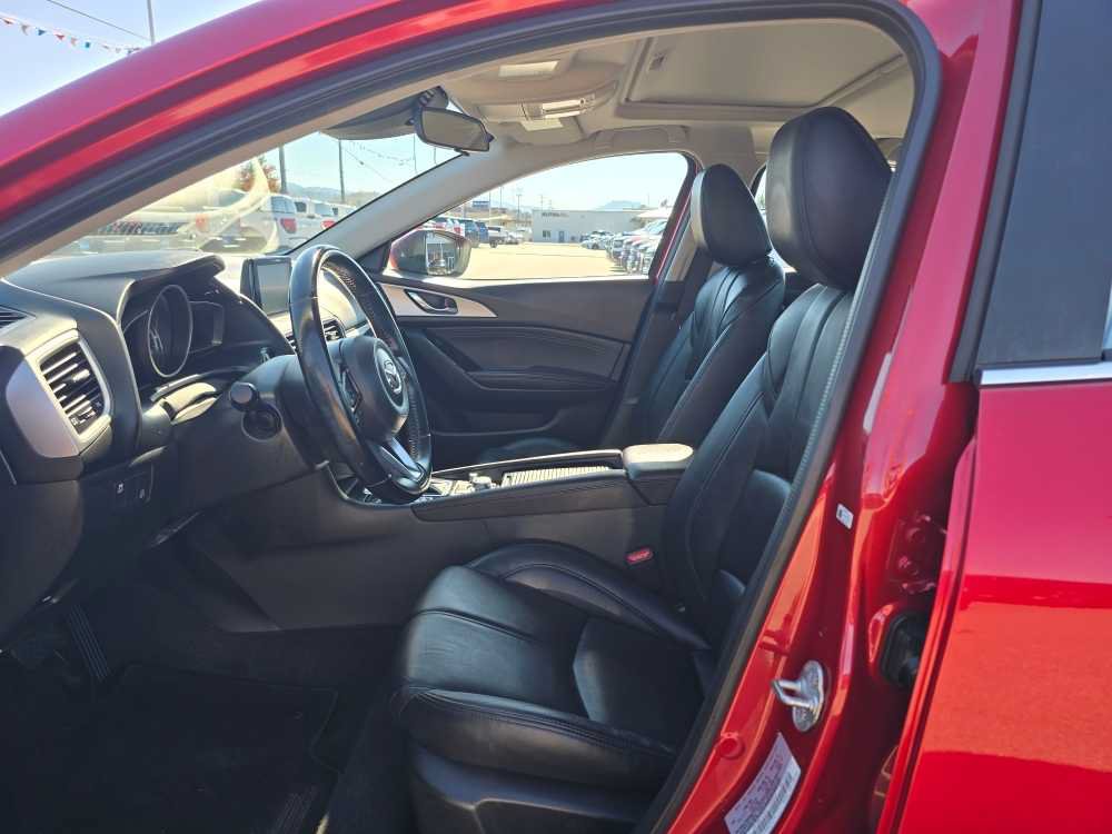 Used 2018 MAZDA MAZDA3 Touring FWD image 9
