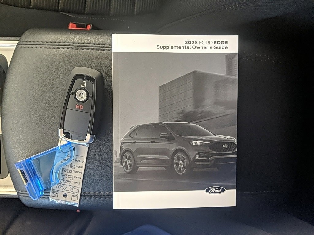 Certified 2023 Ford Edge SEL image 24