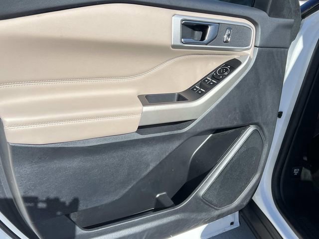 Certified 2023 Ford Explorer XLT w/ Equipment Group 202A image 19