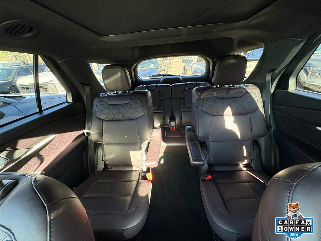 Certified 2025 Ford Explorer Platinum w/ LUX Leather Package AWD/4WD image 6