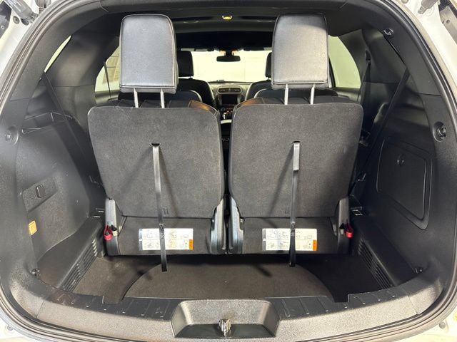 Certified 2019 Ford Explorer XLT w/ Equipment Group 202A AWD/4WD image 19