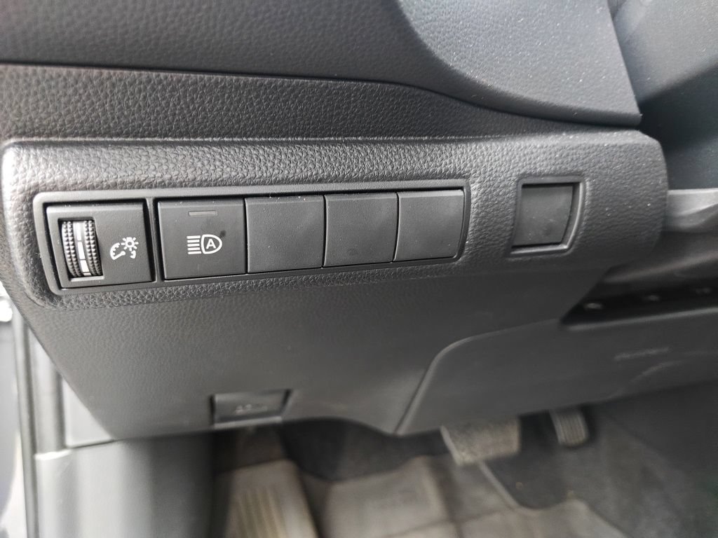 Used 2026 Toyota Corolla SE FWD image 14